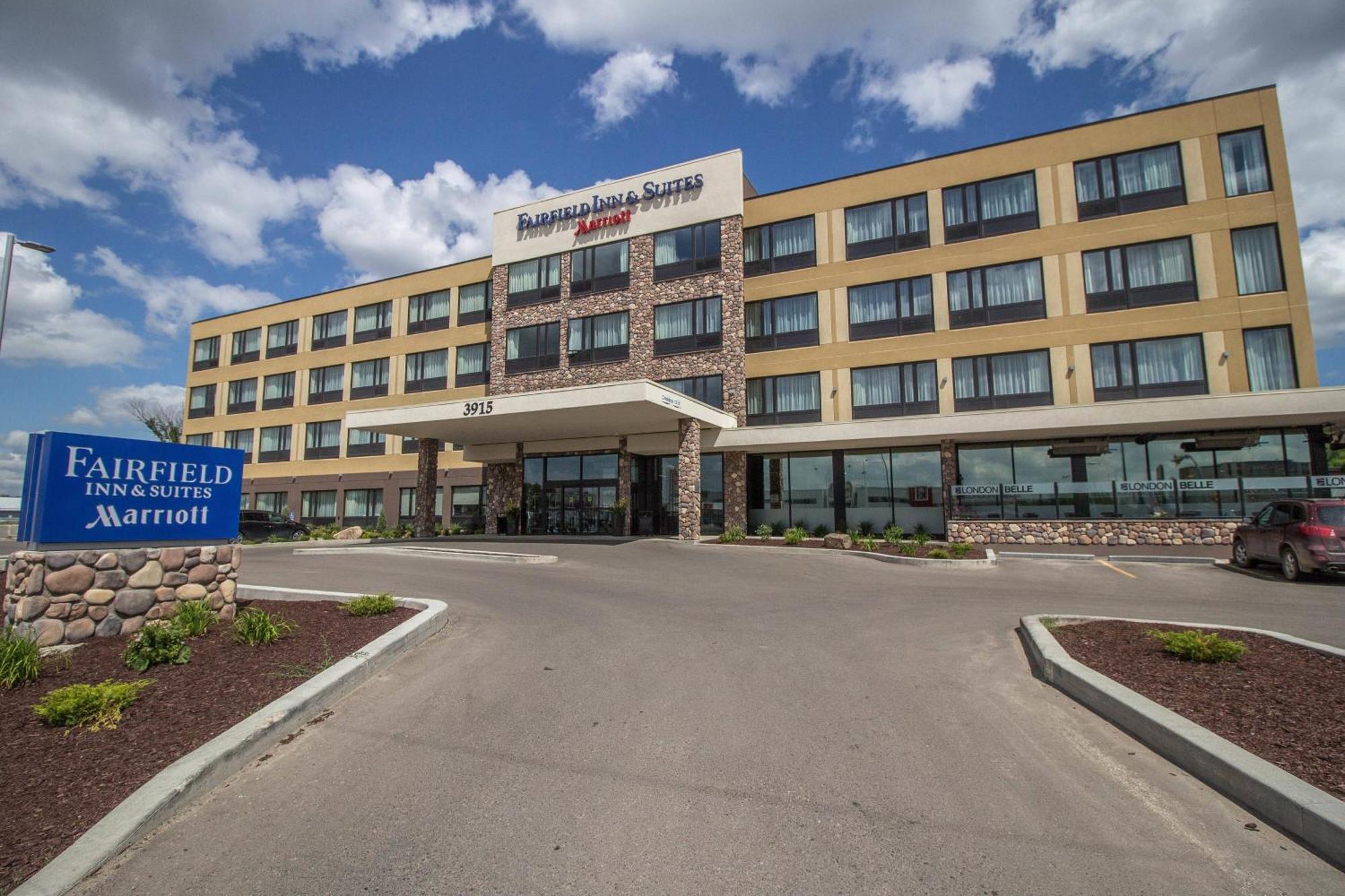 Fairfield Inn & Suites By Marriott Реджайна Екстер'єр фото